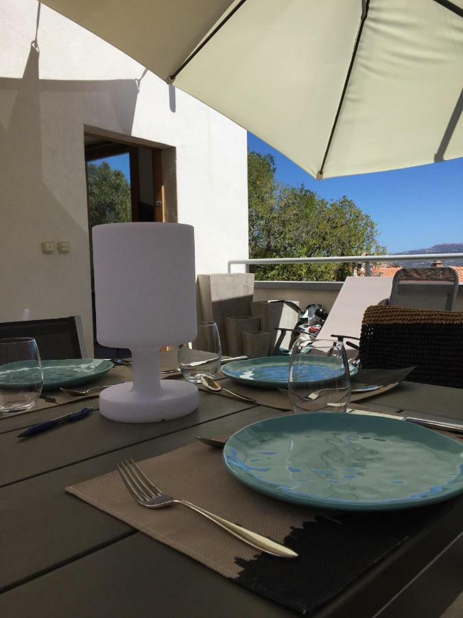 Appartement Calvi Калви Екстериор снимка